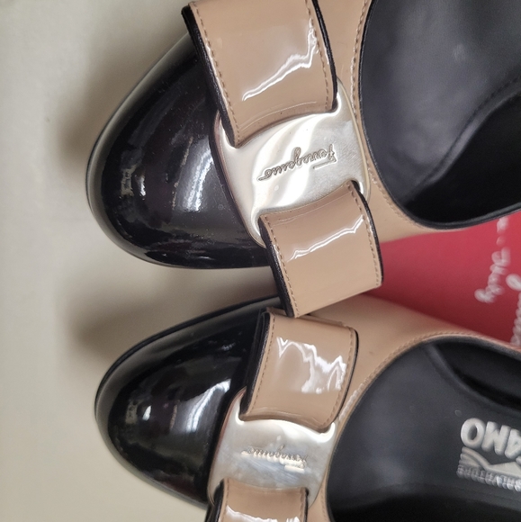 NWOT Ferragamo Carla Mix Pumps - Picture 6 of 13
